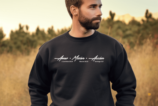 Sweatshirt Oficial AMA – Amor • Misión • Acción